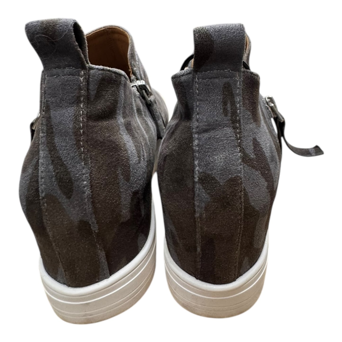 Shoes Heels Wedge By Susina In Camouflage Print, Size:6