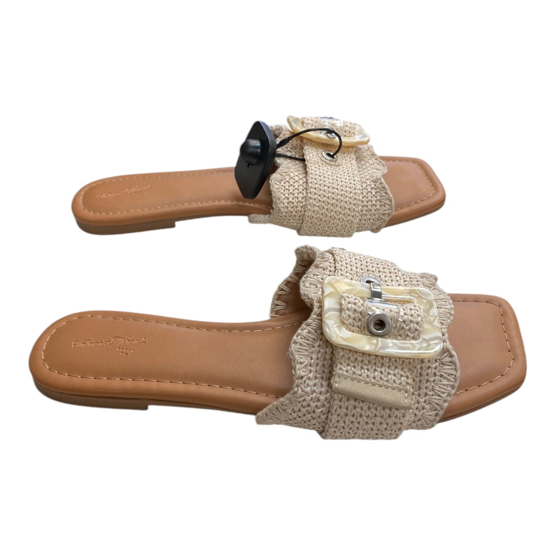 Sandals Flats By Universal Thread In Cream, Size:8.5