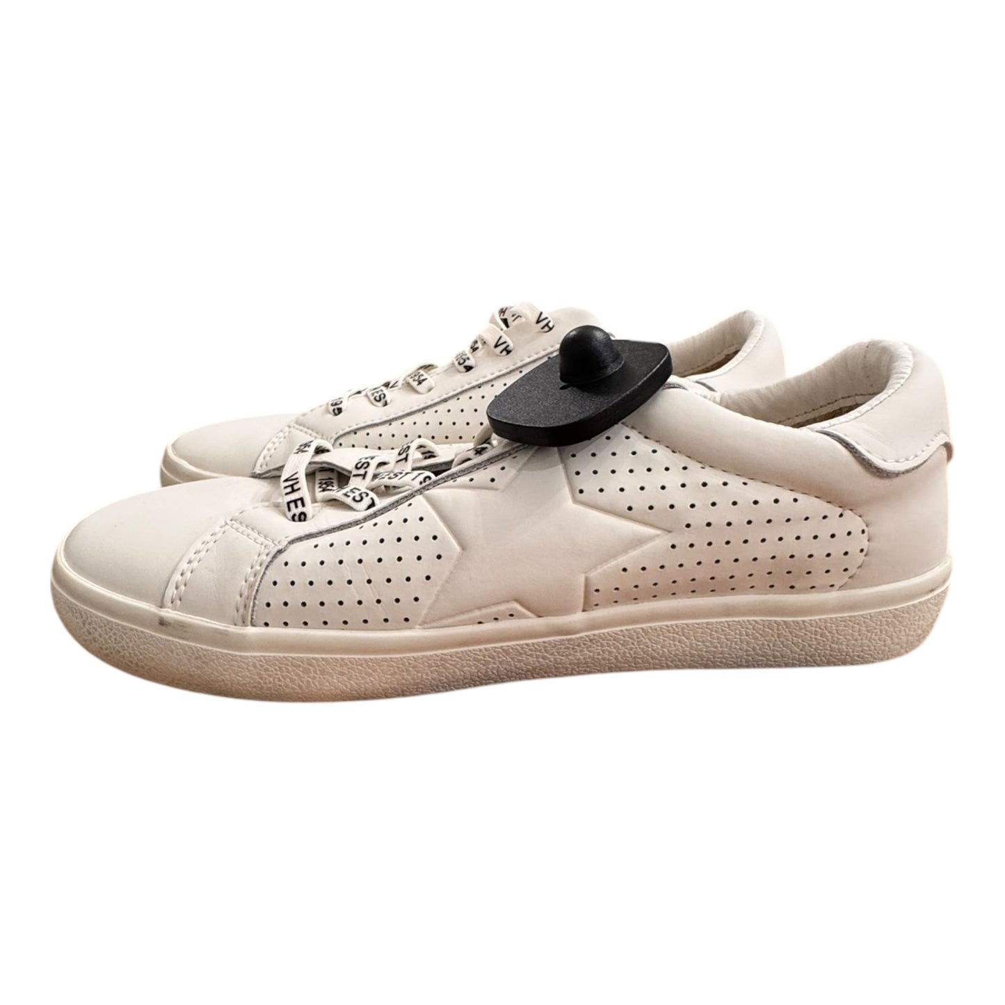 Shoes Athletic By Vintage Havana In White, Size:9