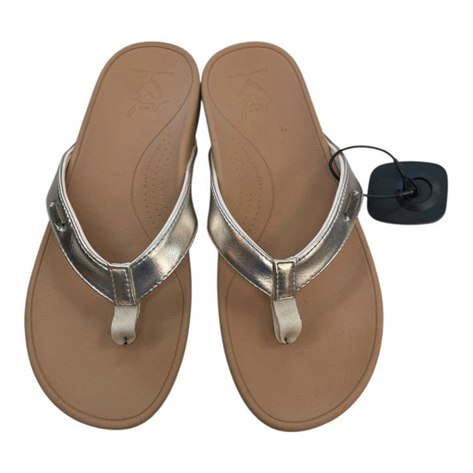 Sandals Flip Flops By Reef In Gold, Size:7
