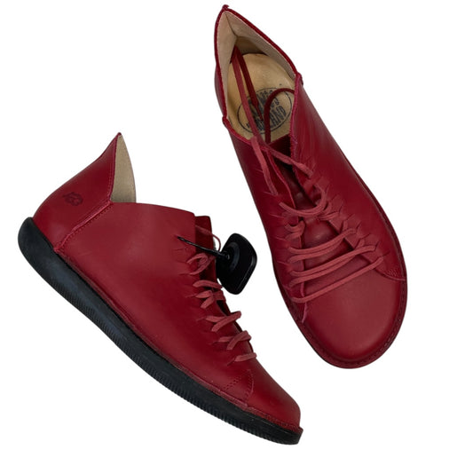 Shoes Flats By  Cmc In Red, Size:8.5