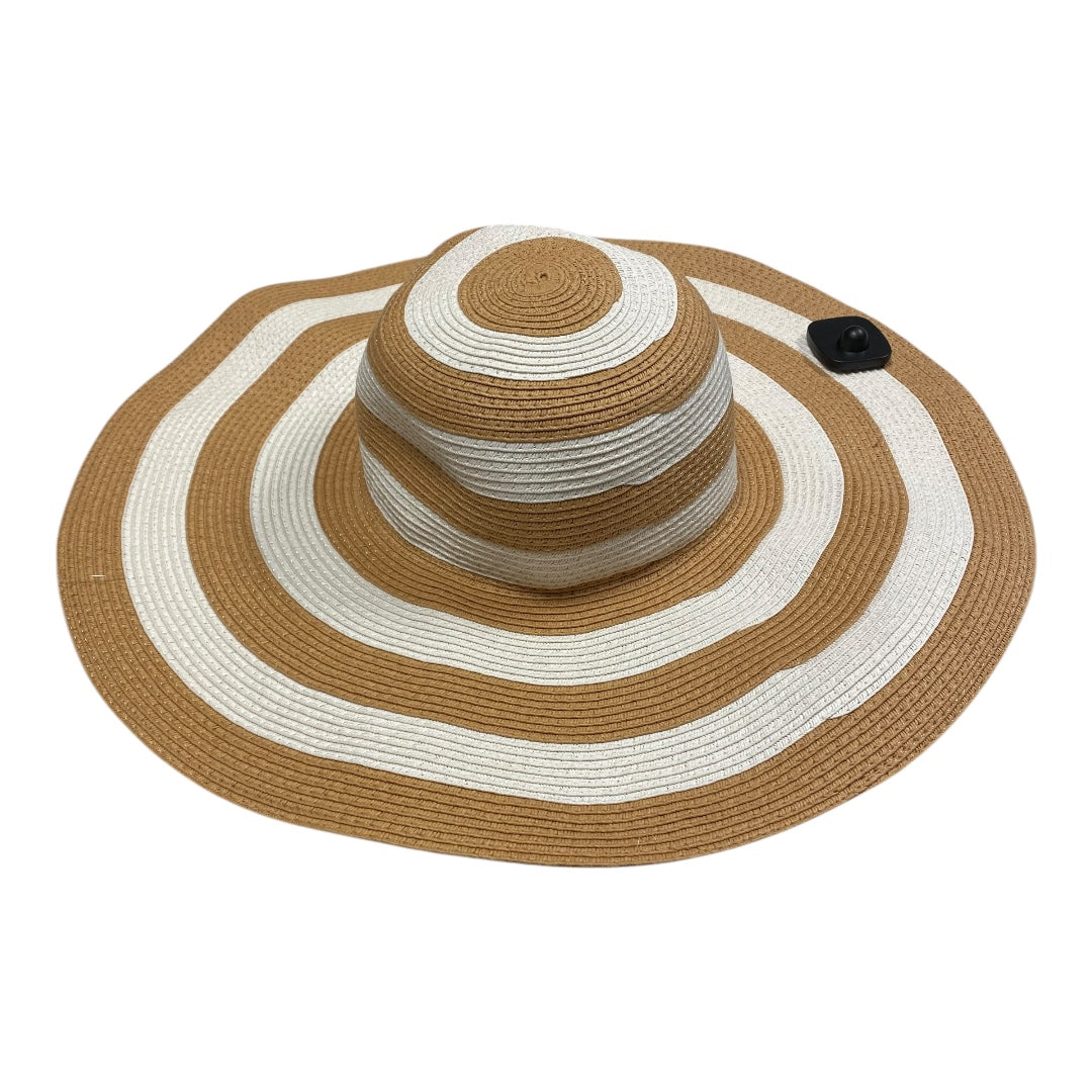 Hat Sun By Clothes Mentor In Cream & Tan