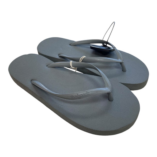 Sandals Flip Flops By Clothes Mentor In Grey, Size:7