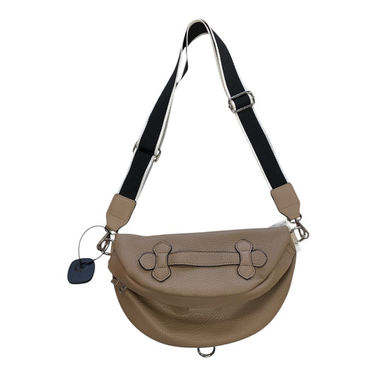 Belt Bag By Eslcorri In Tan, Size:Medium