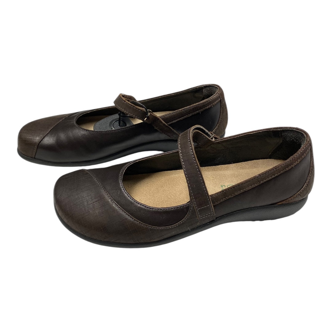 Shoes Flats By Naot In Brown, Size:9.5