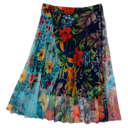 Skirt Designer By Cma  Size: S